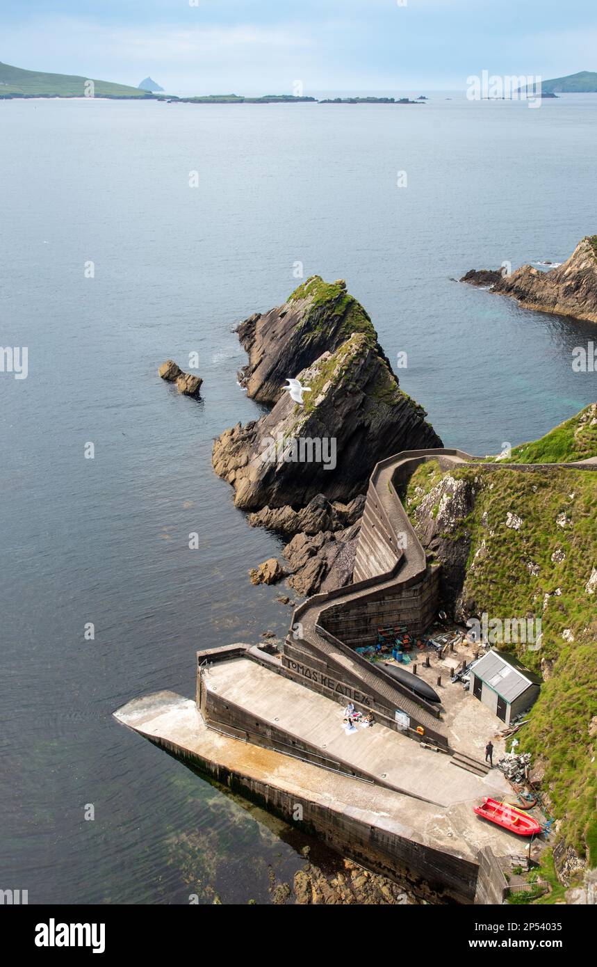 Der berühmte dunquin Pier am slea Head Drive, Dingle Peninsula Ireland im atlantischen Ozean Stockfoto