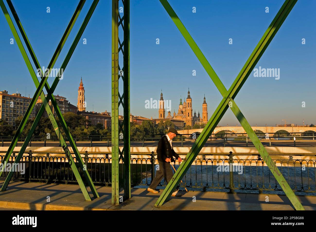 Zaragoza, Aragón, Spanien: Bridge "de Hierro" Stockfoto