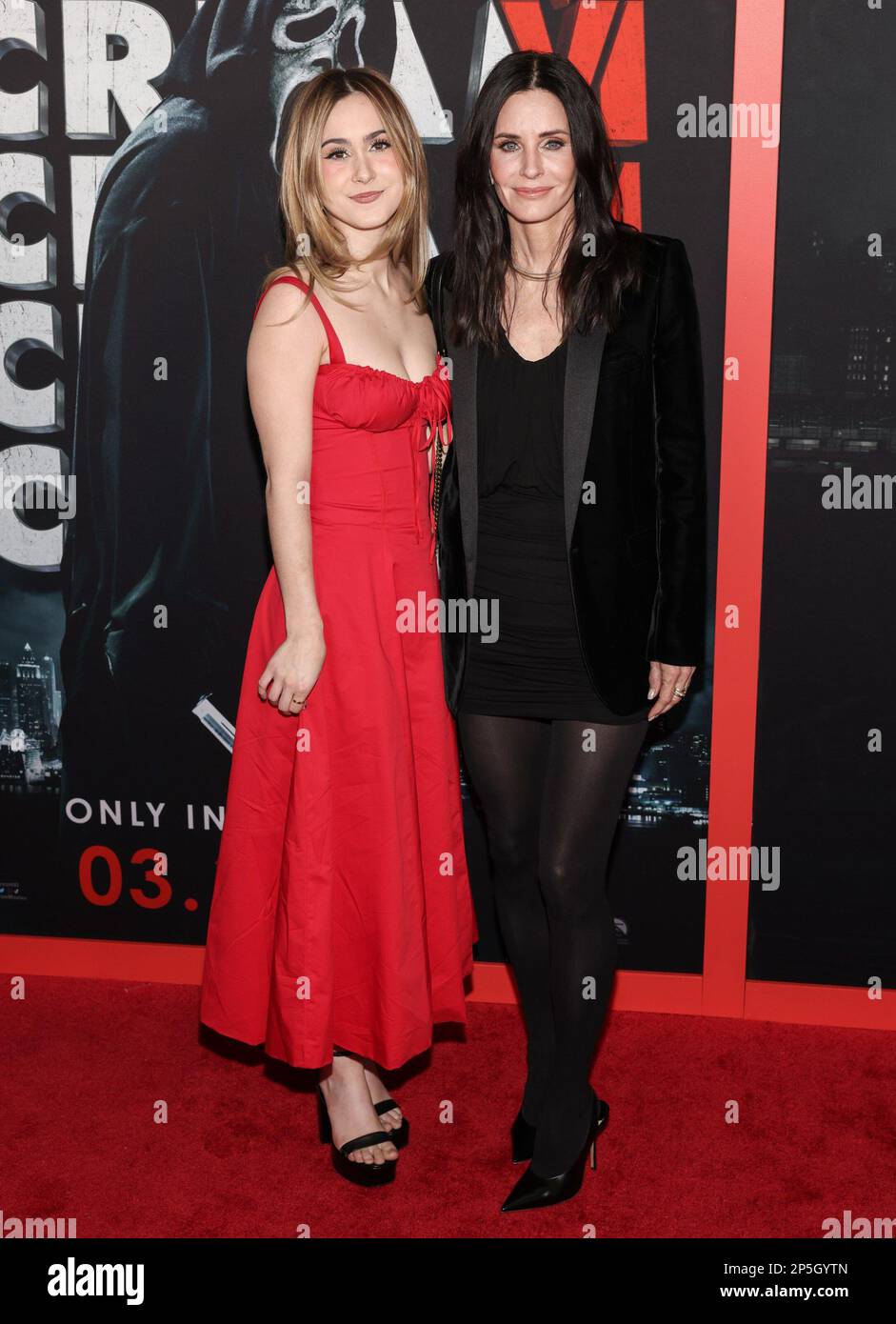 New York, New York, USA. 6. März 2023. Coco Arquette, Courteney Cox bei Ankunft für SCREAM VI Premiere, AMC Lincoln Square, New York, NY 6. März 2023. Kredit: CJ Rivera/Everett Collection/Alamy Live News Stockfoto
