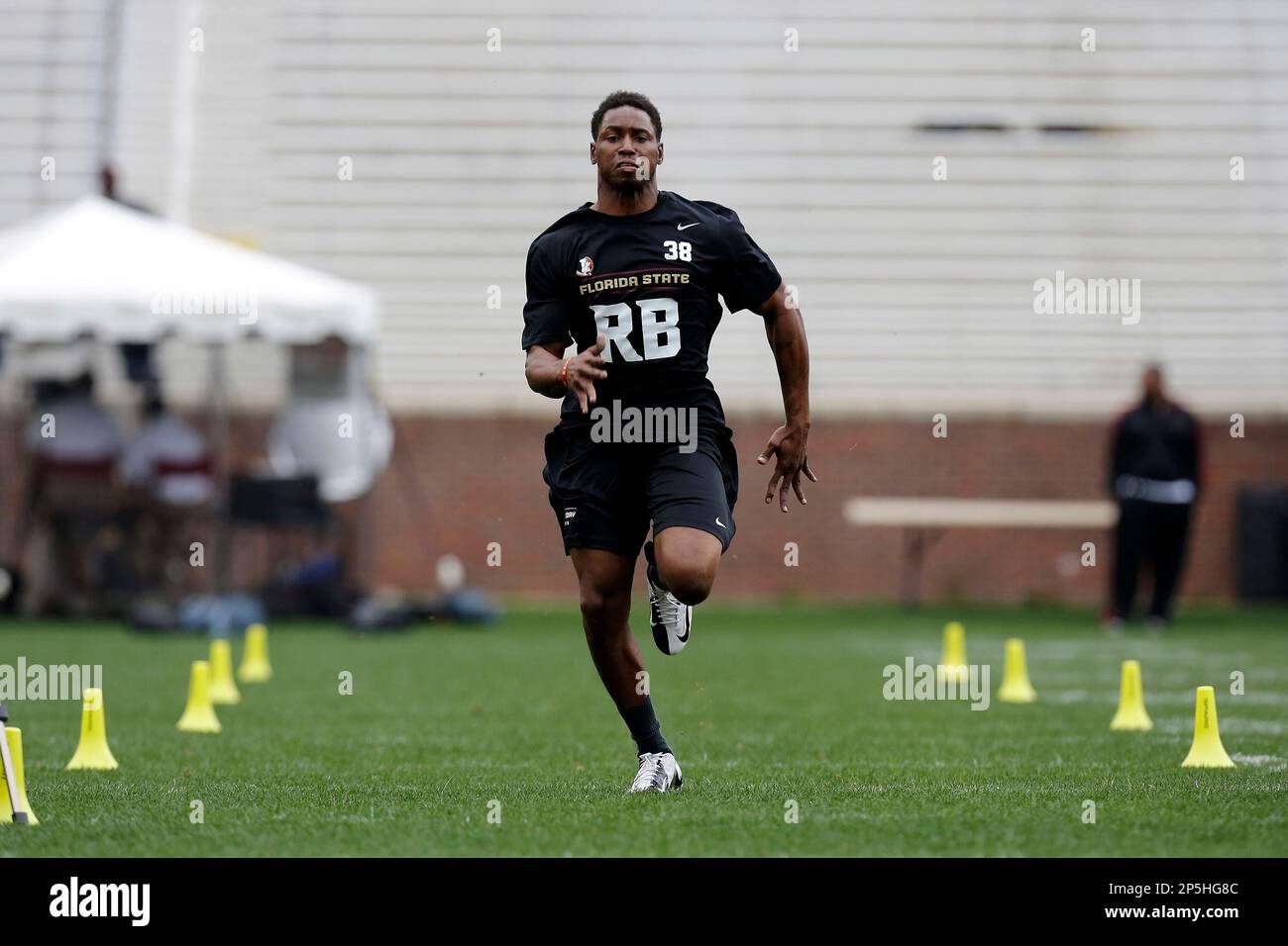 Former Florida State Runningback Jermaine Thomas runs the 40 yard dash