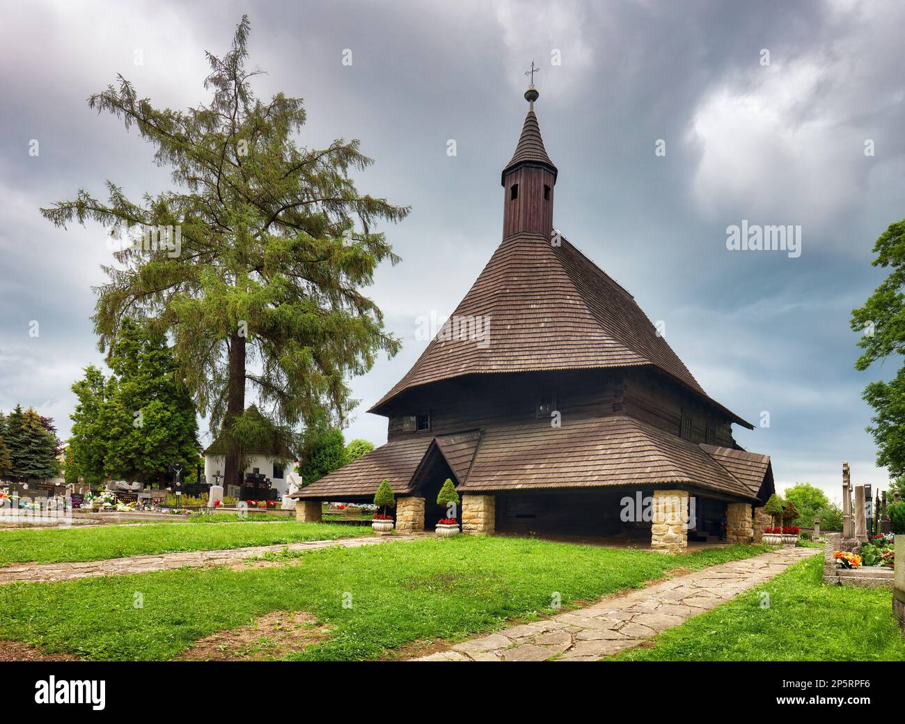 Die Holzkirche von Tvrdosin in der Mittelslowakei, UNESCO-Weltkulturerbe, Europa. Stockfoto