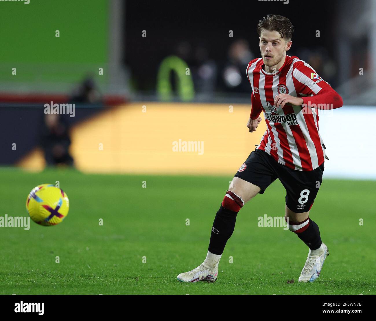 London, England, 6. März 2023. Mathias Jensen aus Brentford während des Premier League-Spiels im GTECH Community Stadium, London. Das Bild sollte lauten: Paul Terry/Sportimage Stockfoto