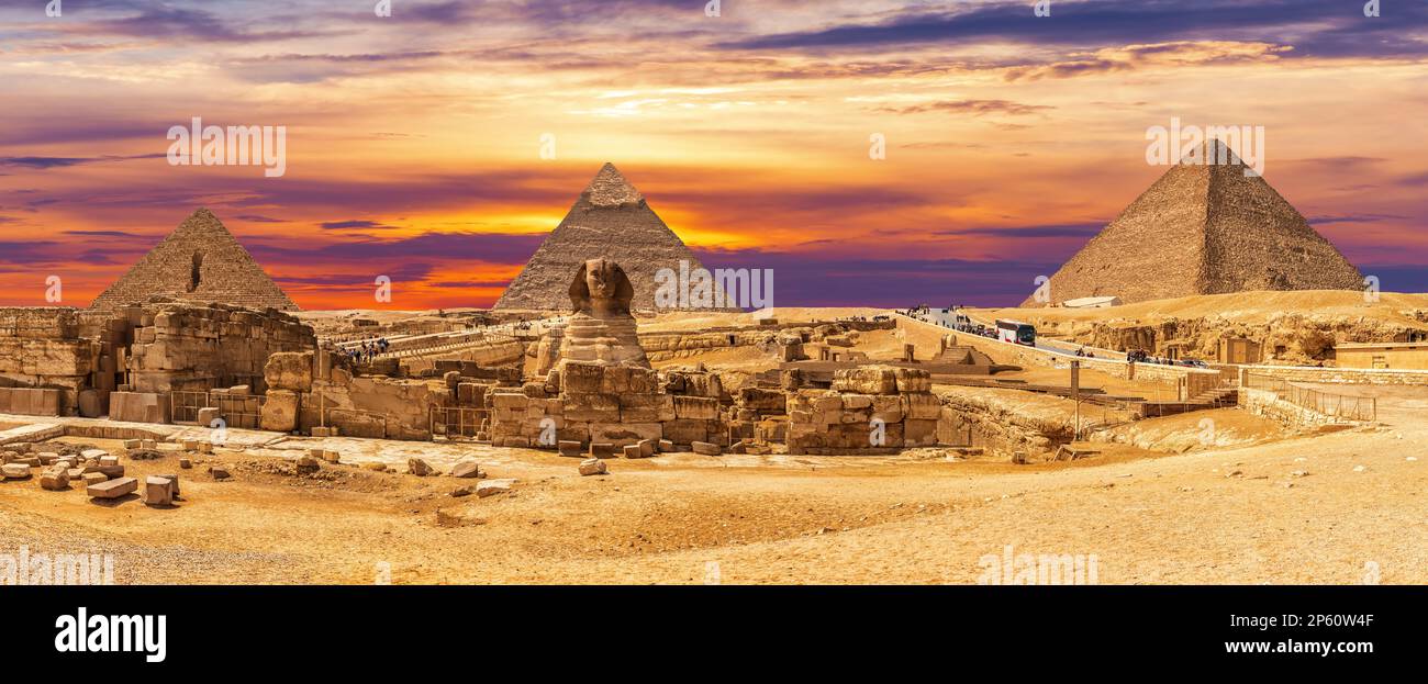 Blick auf die große Sphinx bei der ägyptischen Pyramide, Gizeh Stockfoto