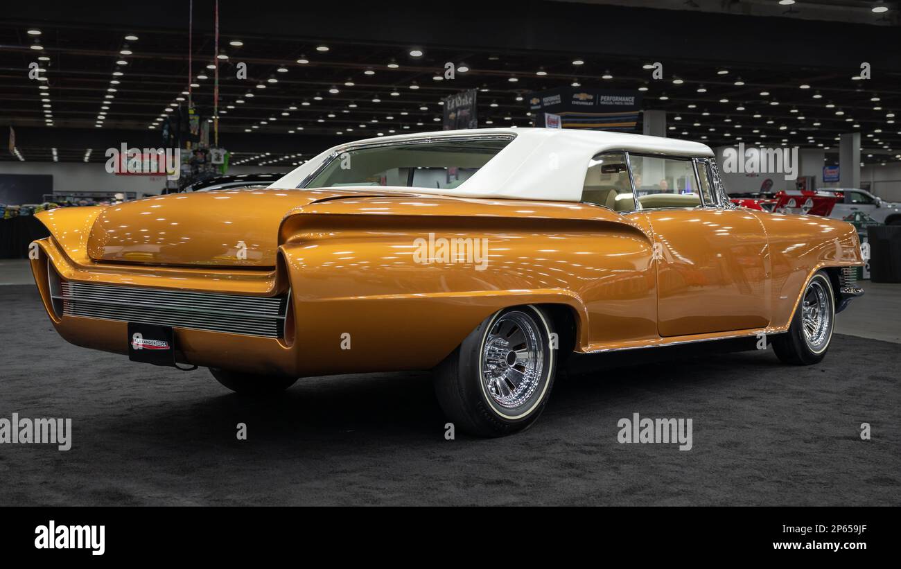 DETROIT, MI/USA - 24. Februar 2023: „Venturian“, eine 1956 Chevrolet Interpretation, Detroit AutoRama. Baumeister Alexander Brothers Stockfoto