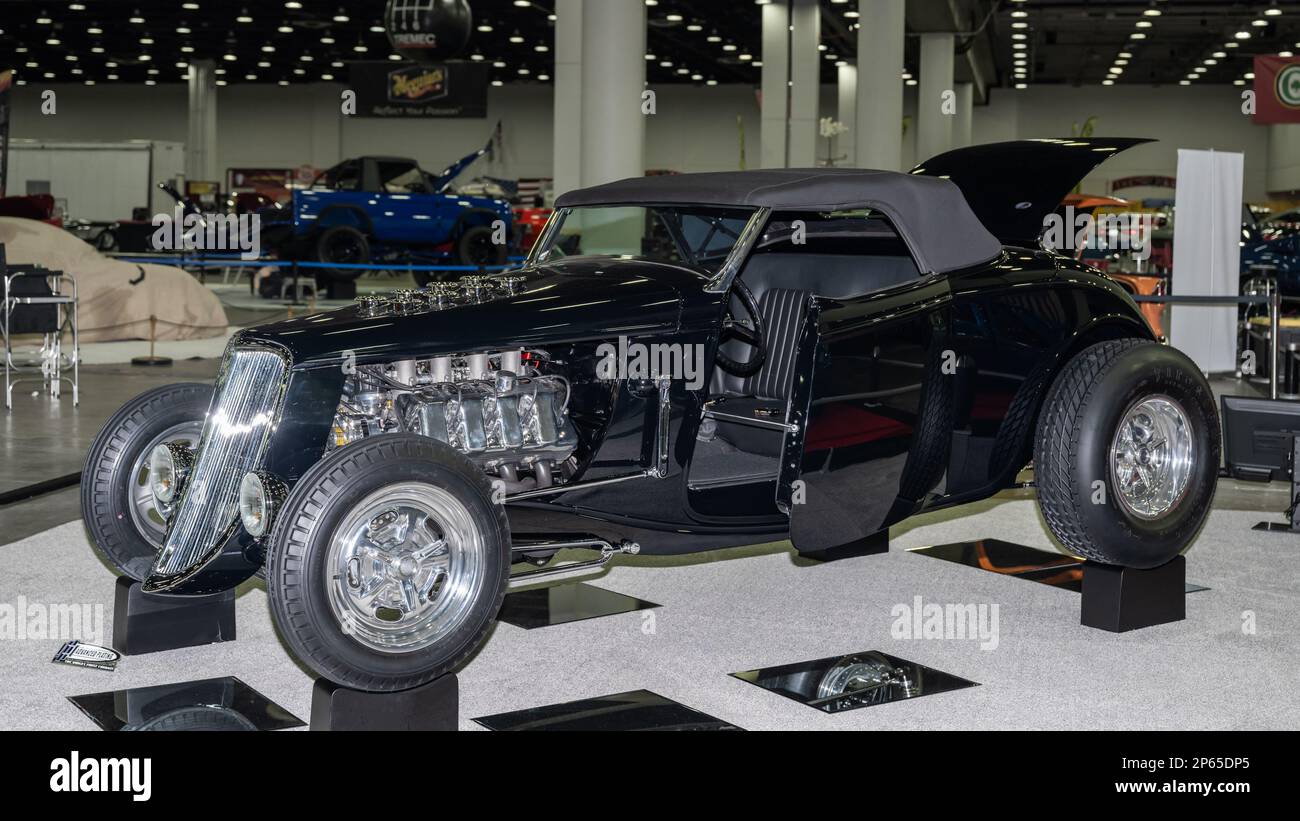 DETROIT, MI/USA - 24. Februar 2023: A 1933 Ford Roadster Interpretation, Detroit AutoRama. Stockfoto