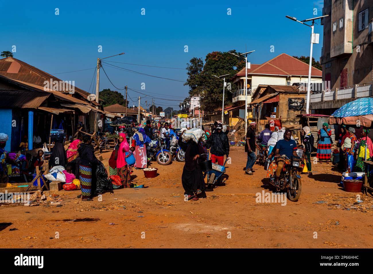 Markt in Dalaba, Futa Djallon, Guinea Conakry, Westafrika, Afrika Stockfoto