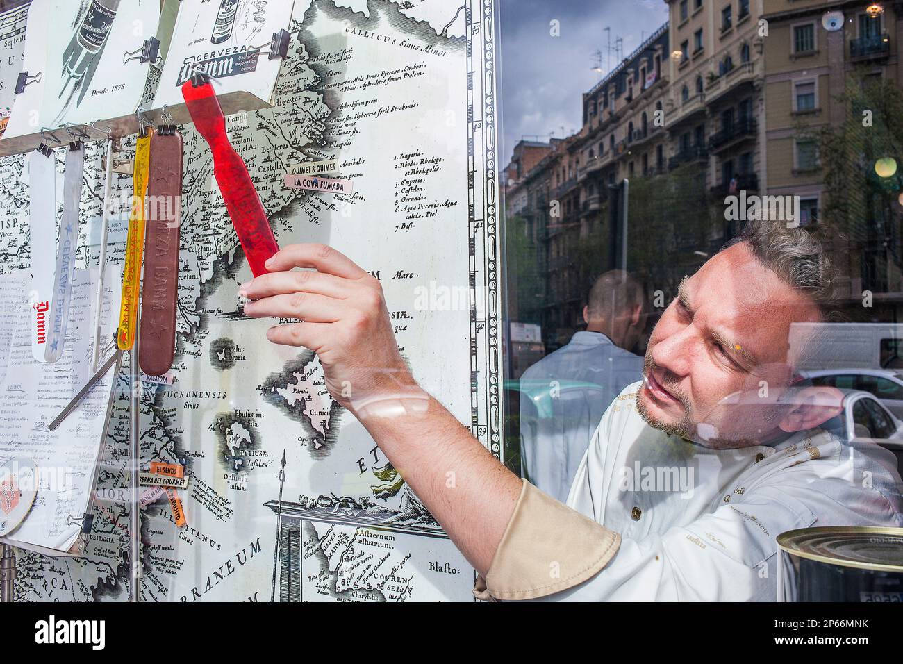 Albert Adria organisiert das Schaufenster in Tickets Bar, AV del Paralelo 164, Barcelona, Spanien Stockfoto