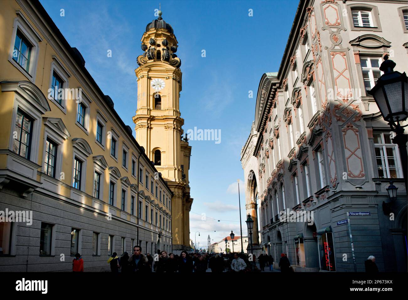 Deutschland, Bayern, München, Odeonsplatz, St. Kajetan (Theatinerkirche) Kirche Stockfoto