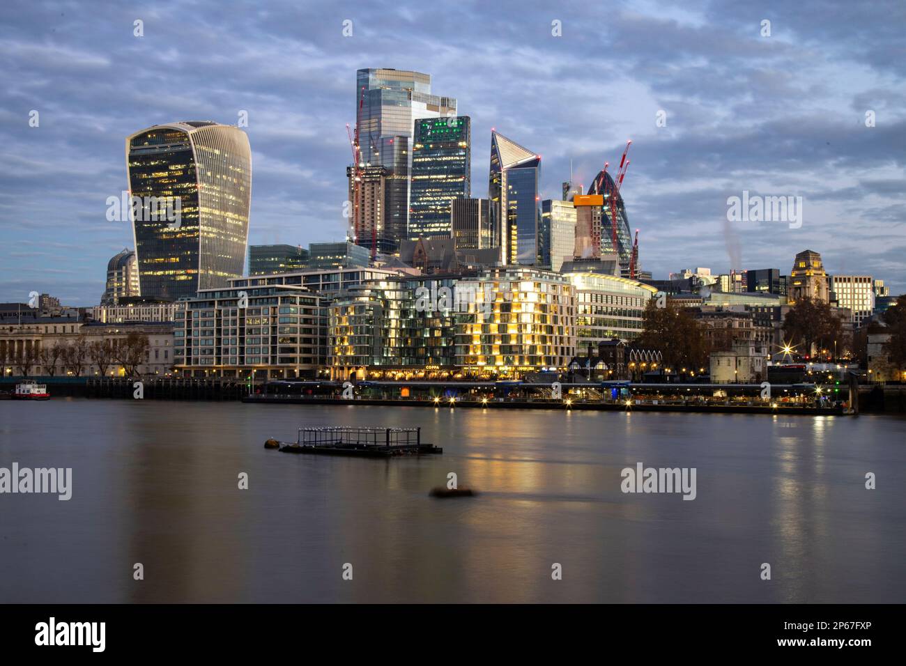 Stadtbild von London bei Tagesanbruch, London, England, Großbritannien, Europa Stockfoto