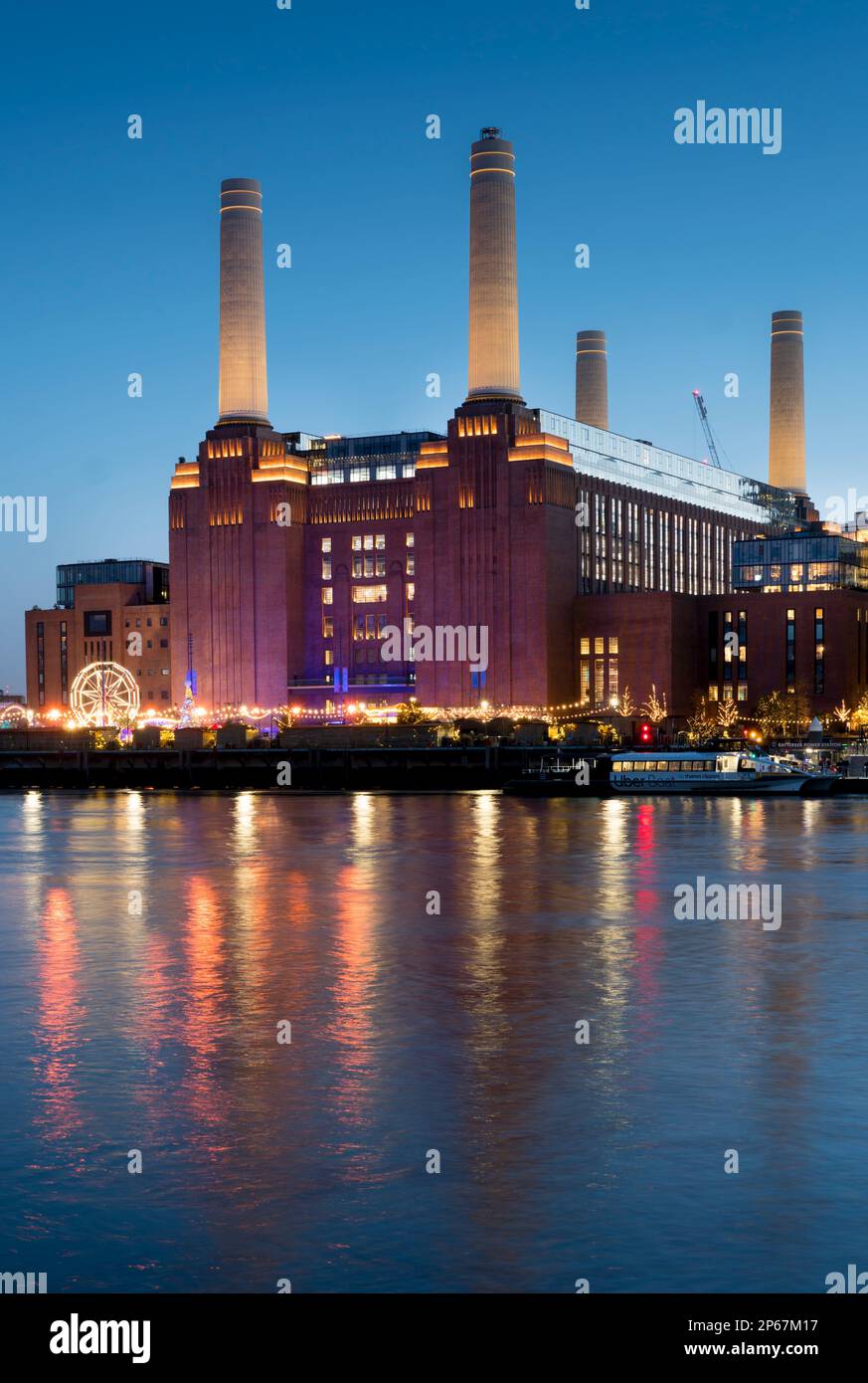 Battersea Bridge Power Station Dämmerung und Themse, London, England, Großbritannien, Europa Stockfoto