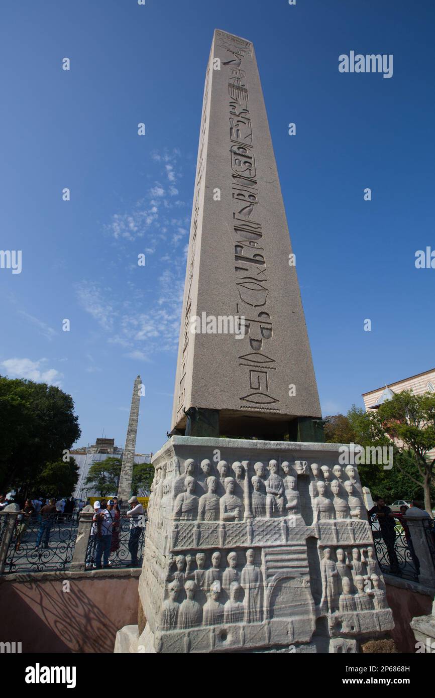 Ägyptischer Obelisk von Theodosuis, errichtet im 4. Jahrhundert n. Chr., Sultanahmet-Platz, Istanbul, Türkei, Europa Stockfoto