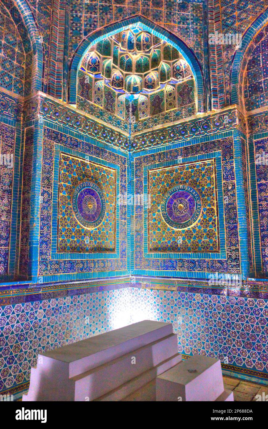 Innere Gräber, Shad-i-Mulk Oko Mausoleum, 1371-1383, Shah-i-Zinda, UNESCO-Weltkulturerbe, Samarkand, Usbekistan, Zentralasien, Asien Stockfoto