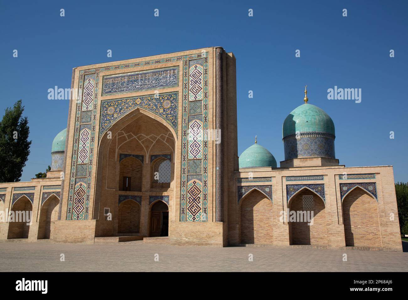 Madrasah Barakhon, Hazrati Imam Complex, Taschkent, Usbekistan, Zentralasien, Asien Stockfoto
