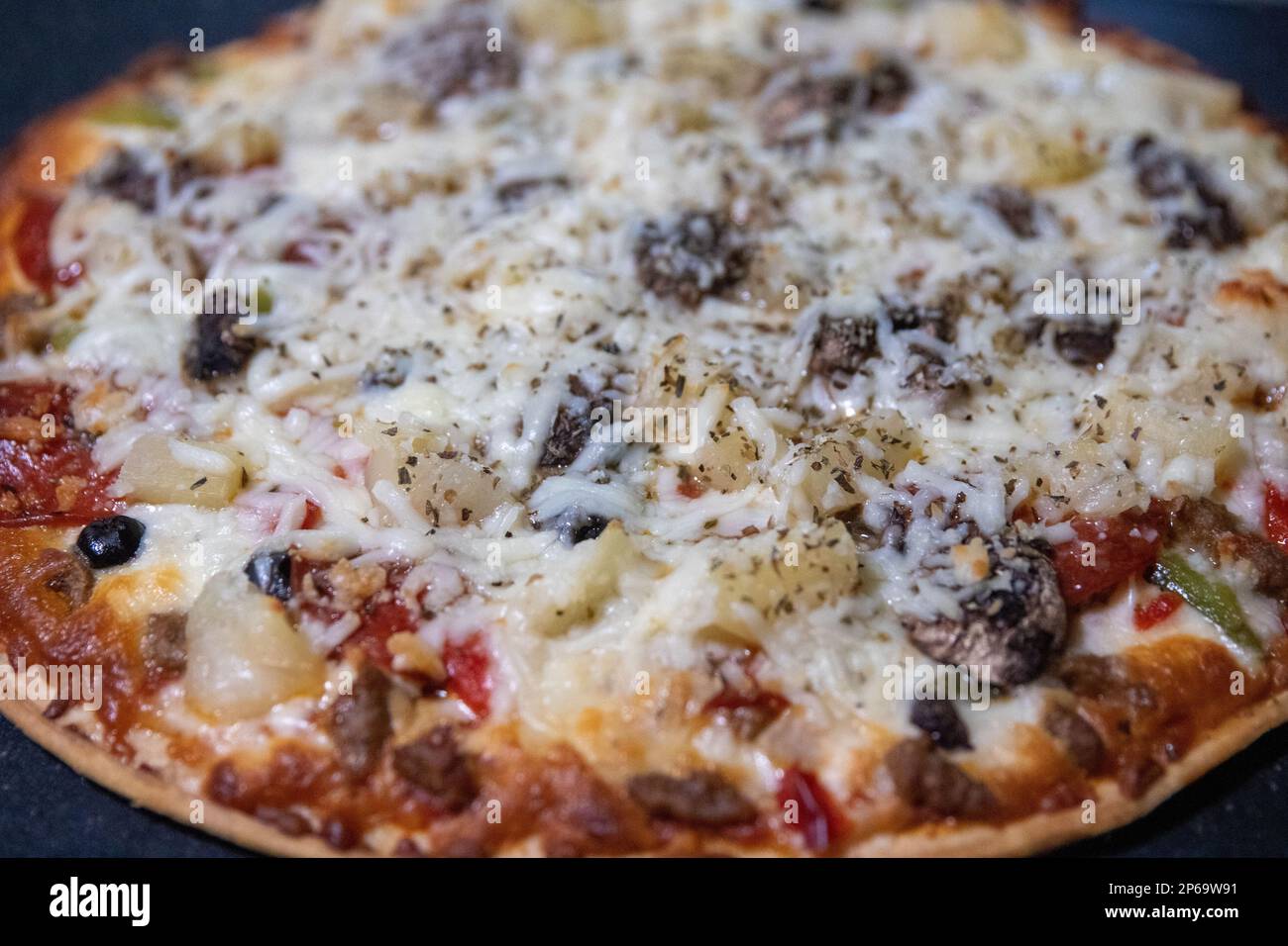 Eine überragende Pizza mit extra Käse Stockfoto