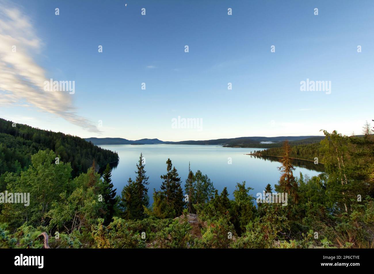 Malerischer Blick über die schwedische Landschaft entlang des High Coast Trail (Höga Kustenleden) Stockfoto