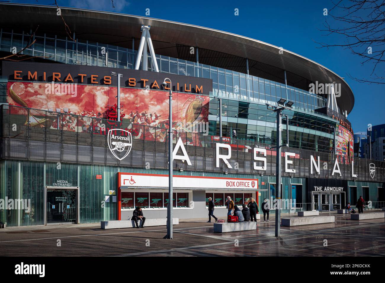 Arsenal FC Emirates Stadium Highbury London. Arsenal Football Stadium - das Emirates Stadium, auch bekannt als Arsenal Stadium, wurde 2006 fertiggestellt, Kapazität 60.704. Stockfoto