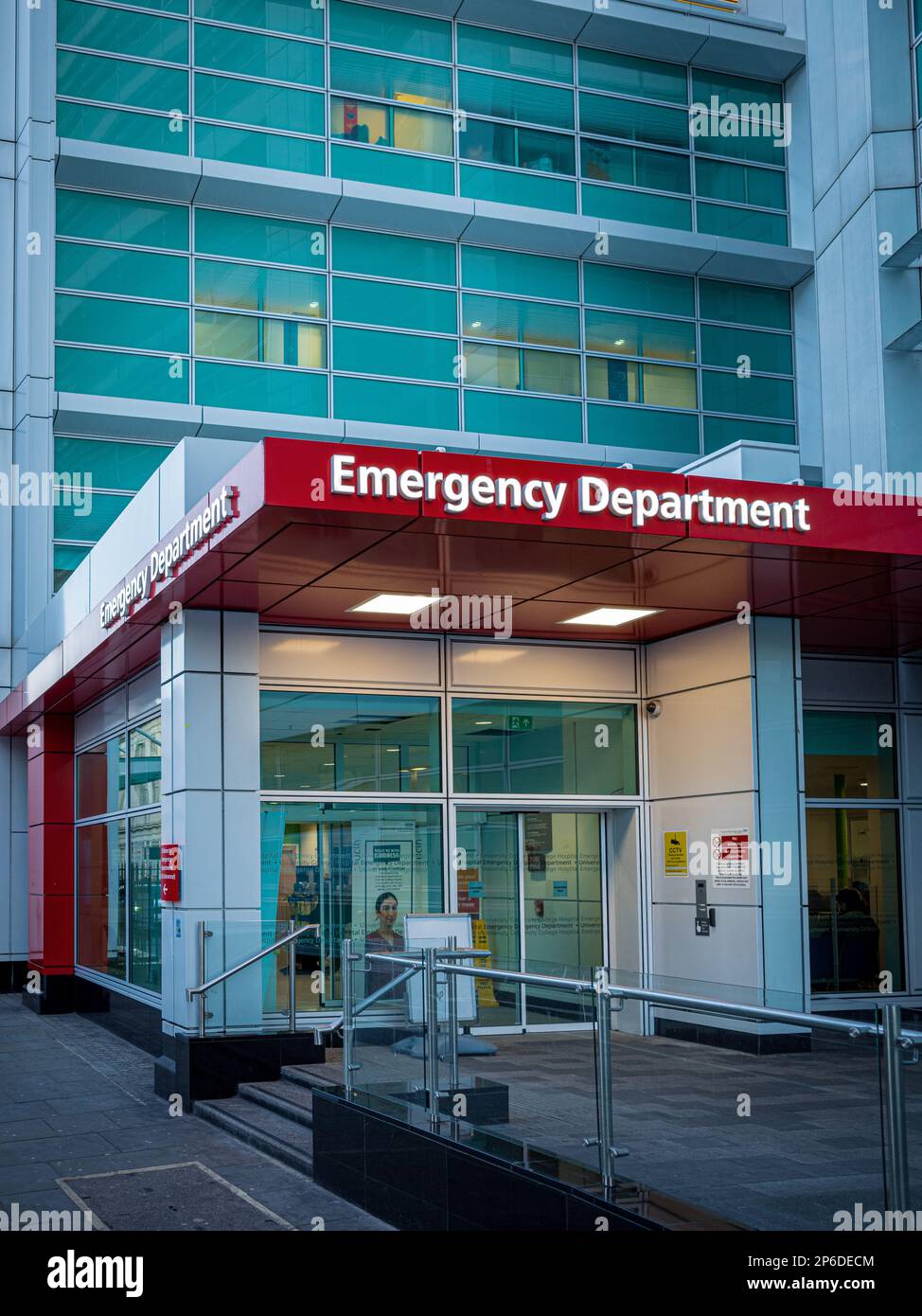 Hospital Emergency Department - Hospital A&E Emergency Department - Unfall- und Notfallabteilung eines britischen Krankenhauses in London. Stockfoto