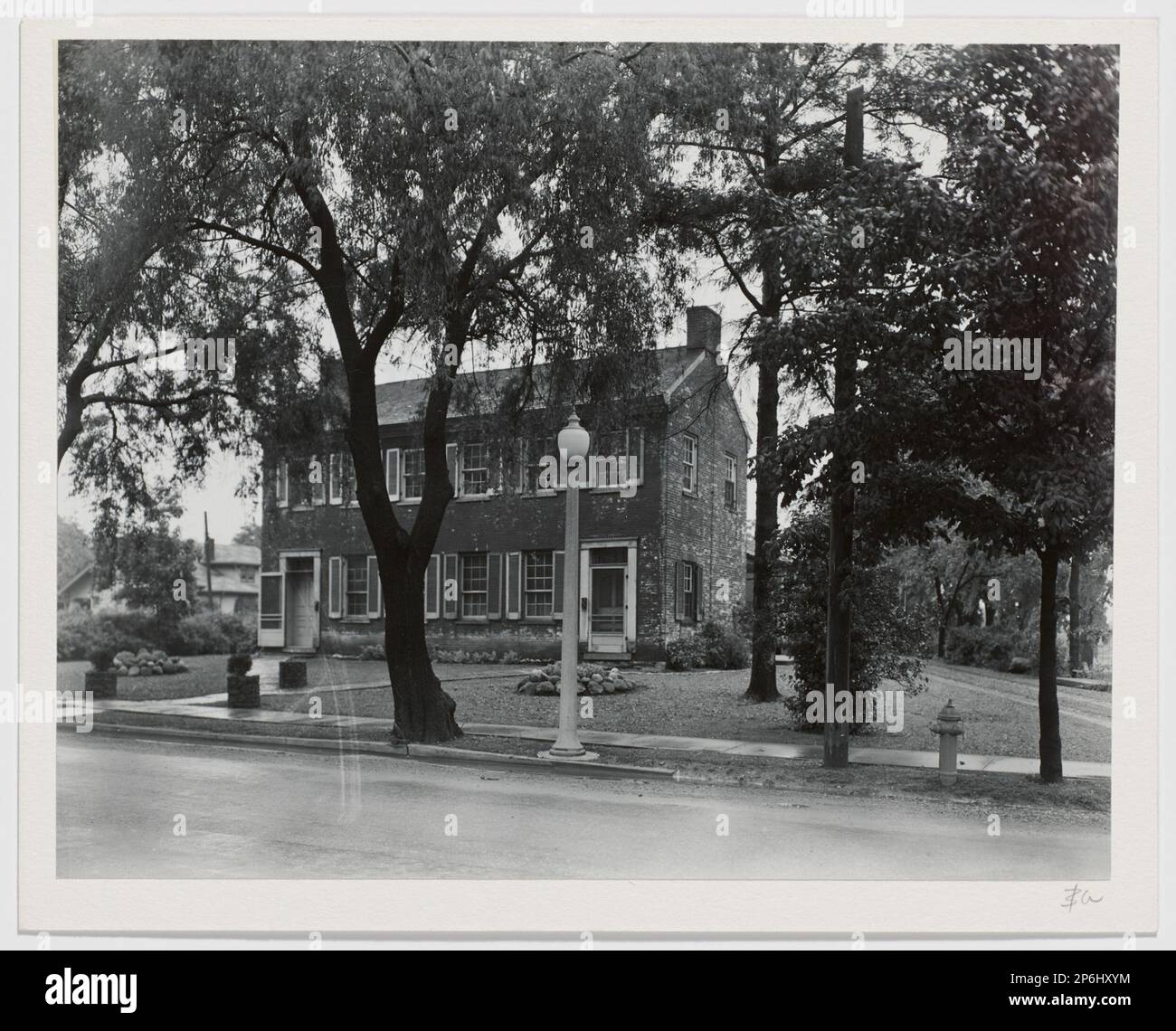 Berenice Abbott, Untitled, n.d., bedruckt 1982, Gelatinedruck silber. Stockfoto