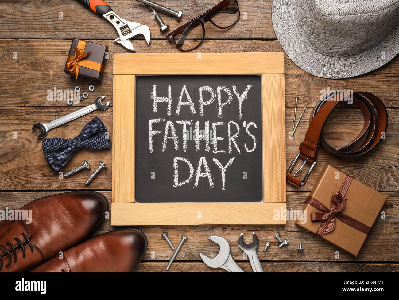 Kleine Tafel mit Phrase HAPPY FATHER's DAY, Stockfoto