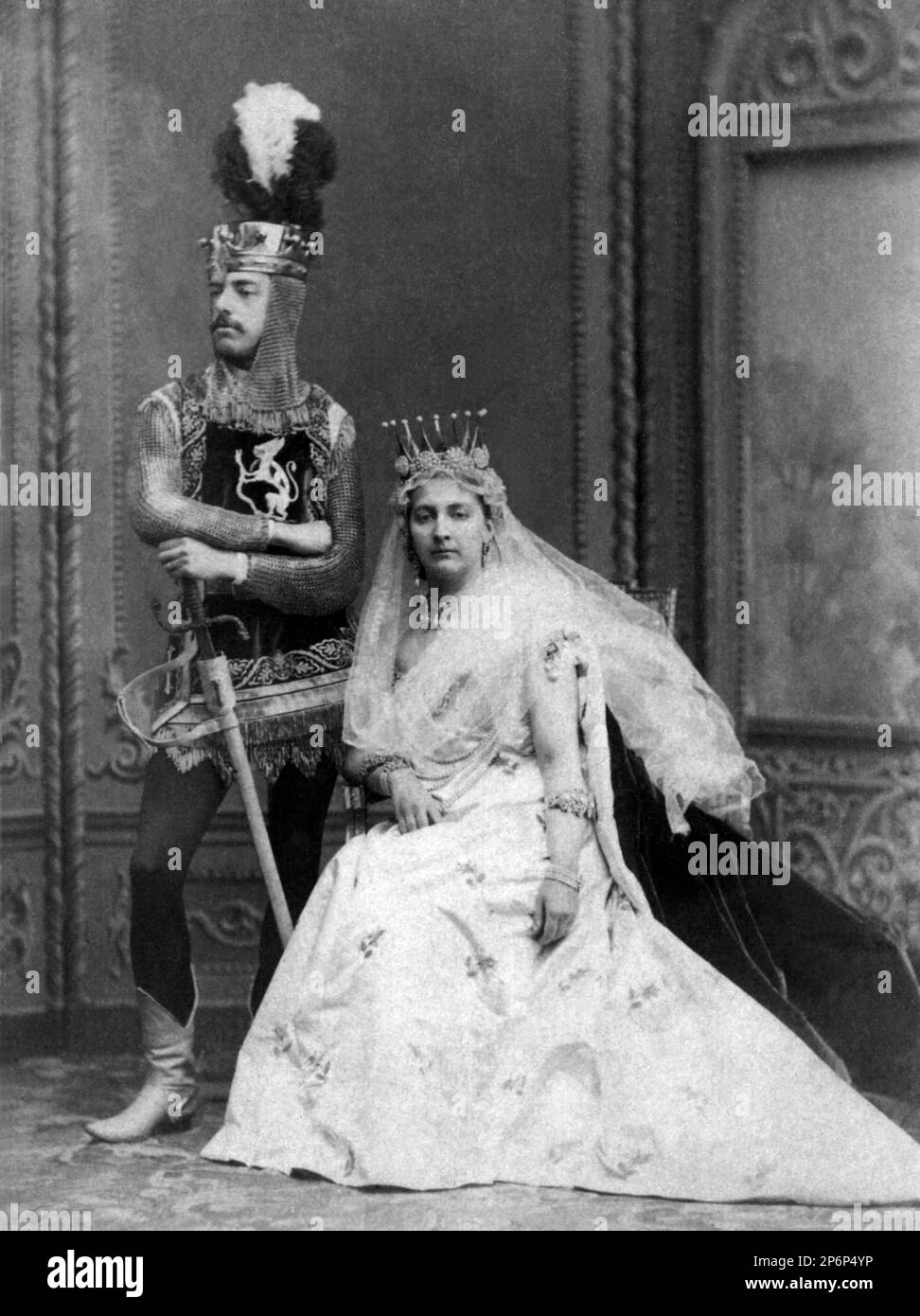 1870 . Februar 11 , Turin , Italien : der Prinz AMEDEO di SAVOIA d' AOSTA ( Amedeo Ferdinando Maria , 1845 - 1890 ) während einer Maskenparty . Sohn von König Vittorio Emanuele II. Und Bruder von König Umberto I. Auf diesem Foto mit seiner ersten Frau MARIA VITTORIA dal POZZO della CISTERNA ( 1847 - 1876 ) , die 1867 verheiratet war . Amedeo di Savoia war VON 1870 bis 1873 KÖNIG VON SPANIEN . 1888 heiratete seine neunte Prinzessin Letizia Bonaparte ( 1866 - 1926 ) 2. Mal . Gründer der Familie Ramo SAVOIA-AOSTA. - CASA SAVOIA - ITALIA - REALI - SPAGNA - NOBILTA' ITALIANA - SAVOY - ADEL - KÖNIGE - GESCHICHTE Stockfoto