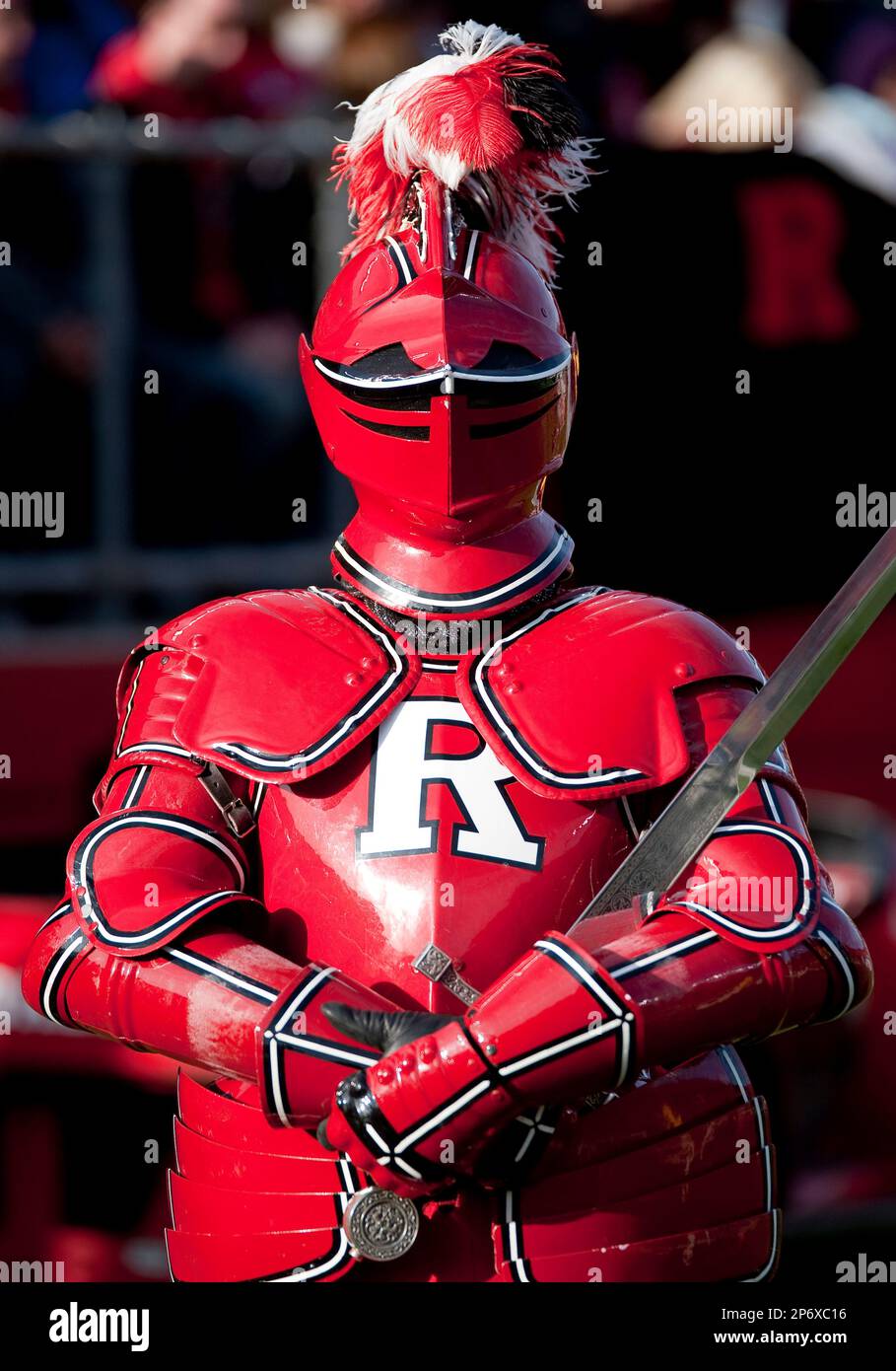 November 19 2011: Rutgers' mascot during a NCAA Big East football game between the Rutgers Scarlet Knights and the Cincinnati Bearcats at High Solution Stadium in Piscataway, New Jersey. Rutgers defeated Cincinnati 20-3. (Cal Sport Media via AP Images) Stockfoto