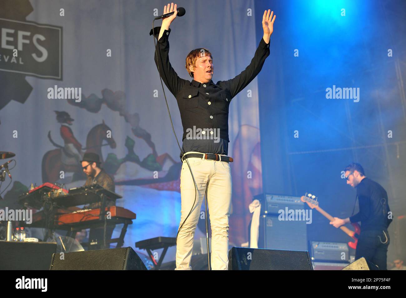 British Band The Kaiser Chiefs perform on the 'Other' stage at Glastonbury Festival in Glastonbury, England on Sunday June 26, 2011. (AP Photo/Mark Allan) Stockfoto