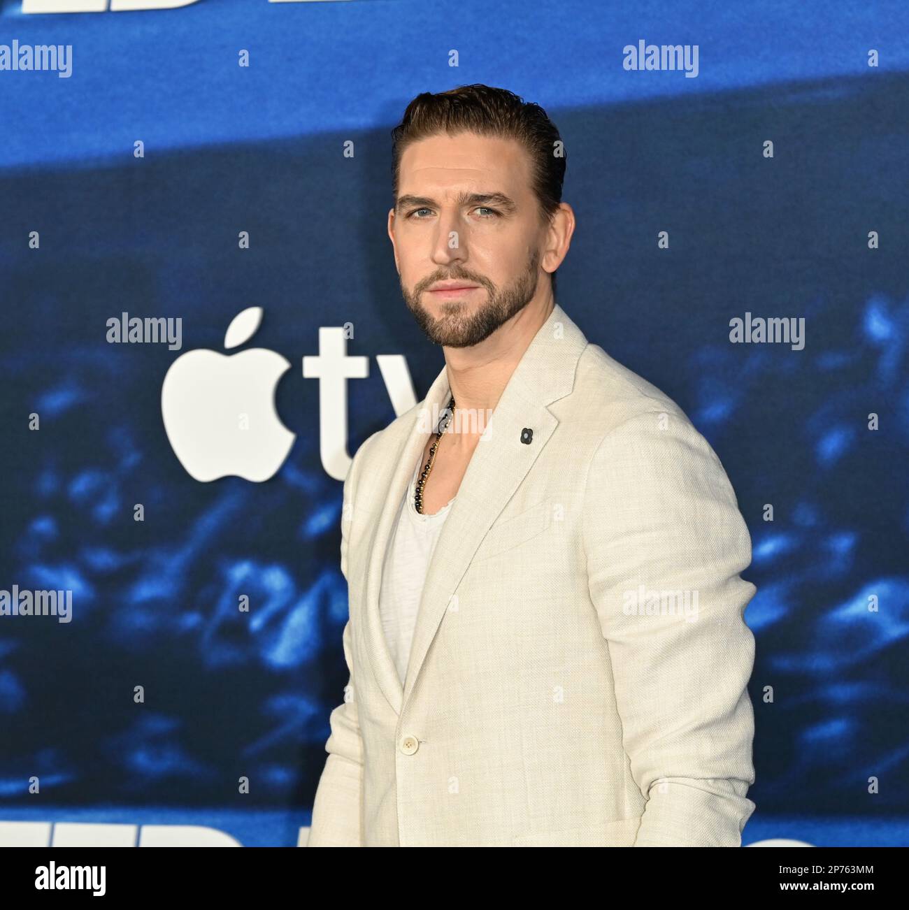 Los Angeles, USA. 07. März 2023. Maximilian Osinski zur Staffel 3 Premiere für 'Ted Lasso' im Regency Village Theatre. Bildnachweis: Paul Smith/Alamy Live News Stockfoto