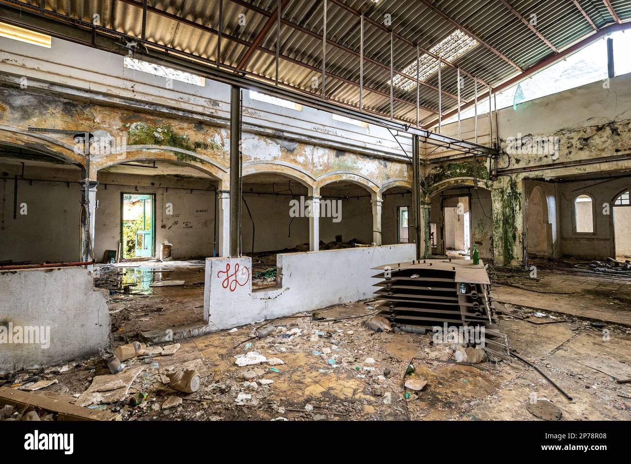 Lost Place Balneario Los Berrazales, Botteleria Agua de Agaete in Valle de Agaete auf Gran Canaria, Kanarische Inseln, Spanien. Stockfoto