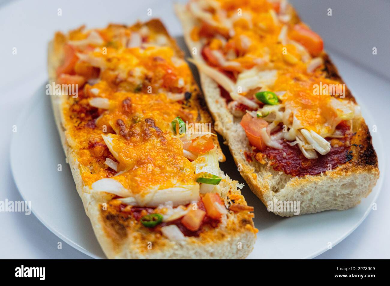 Französisches Brot Pizza Stockfoto