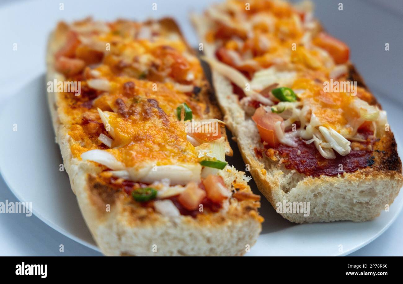 Französisches Brot Pizza Stockfoto