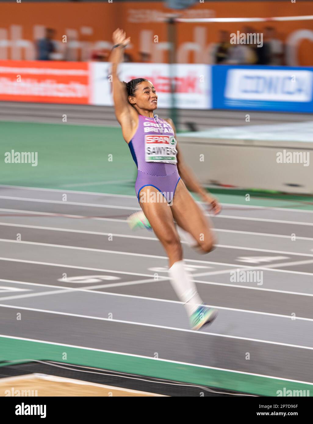 Jazmin Sawyers aus Großbritannien und NI treten im Langsprung-Finale der Frauen bei der Europameisterschaft der Leichtathletik in der Ataköy Athletics Arena an Stockfoto