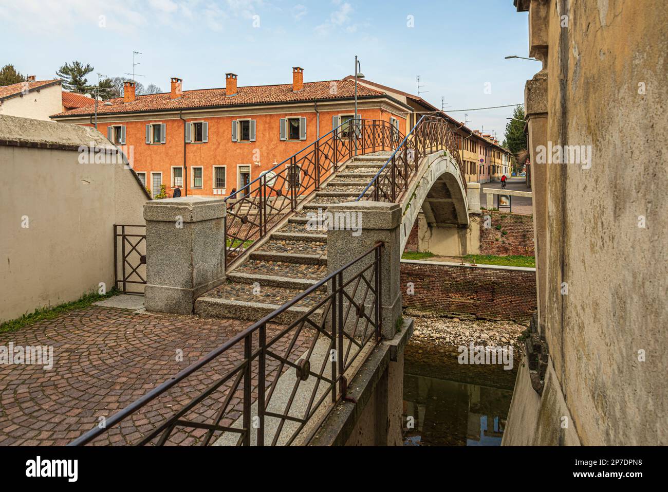 robecco sul naviglio milano vista naviglio grande in secca ponte degli scalini Stockfoto