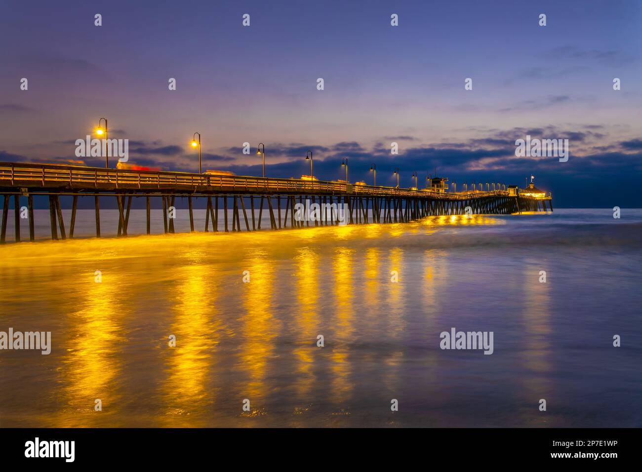 Imperial Beach Pier iat Nacht in San Diego, Kalifornien Stockfoto