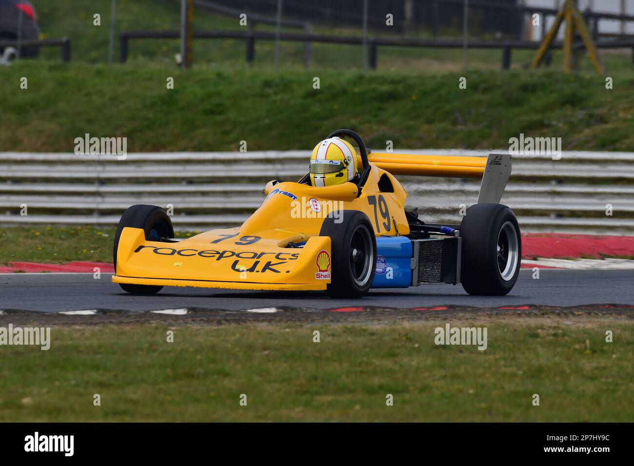 Andy Langridge, Reynard SF78, HSCC Historic Formula Ford 2000 Championship, 20 Minuten Rennstrecke, mit Rennwagen, die die Spezifizität erfüllen Stockfoto