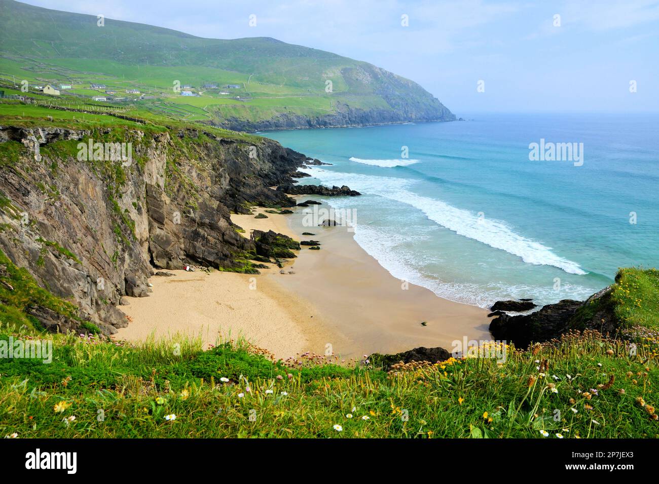 Schöner Slea Head Beach entlang der malerischen Halbinsel Dingle, County Kerry, Irland Stockfoto