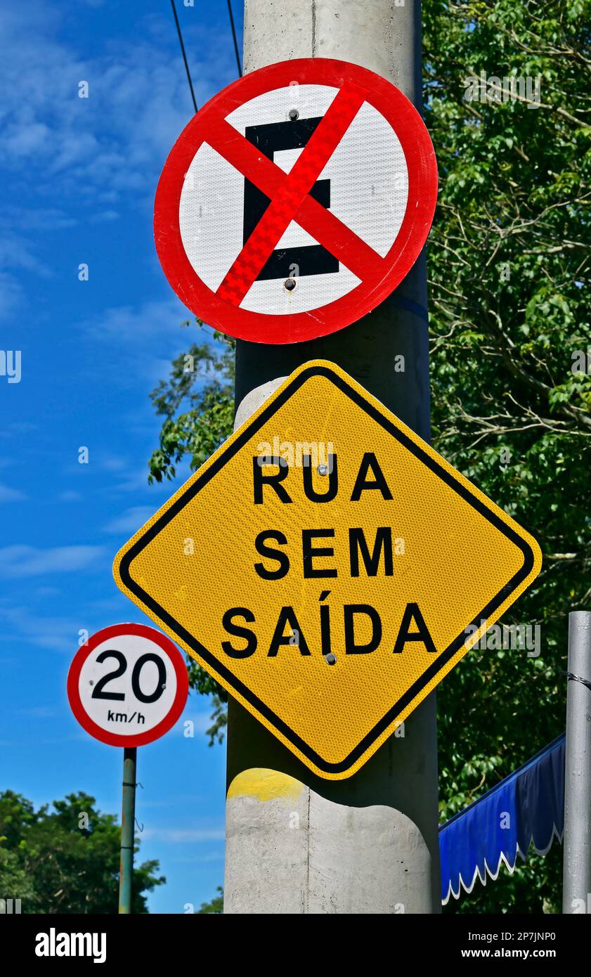 Schilder, die auf eine Sackgasse, Rio, hinweisen Stockfoto