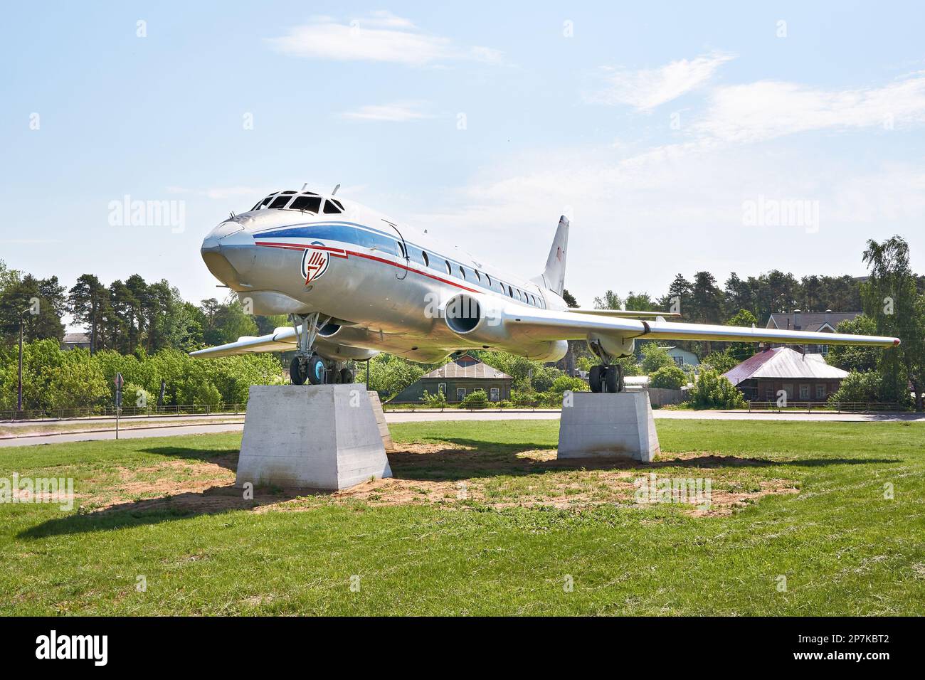 KIMRY, RUSSLAND - 29. Mai 2019: Denkmal für Passagierflugzeug TU-124 Stockfoto