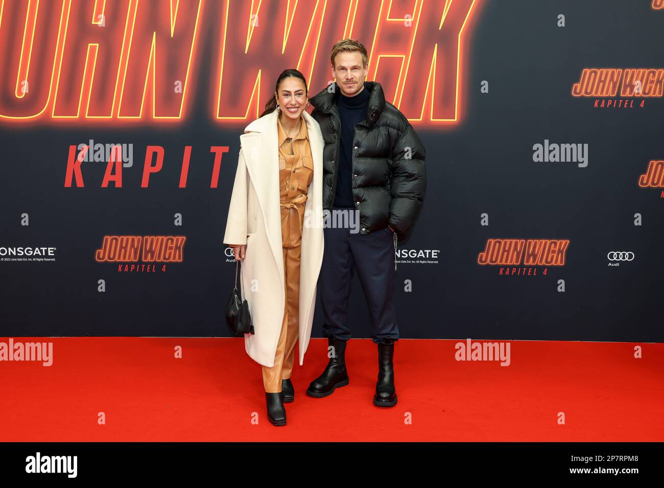 Berlin, Deutschland. 08. März 2023. Melissa Khalaj und Frederic Heidorn kommen zur deutschen Premiere des Films „John Wick: Chapter 4" im Zoo Palast. Kredit: Gerald Matzka/dpa/Alamy Live News Stockfoto