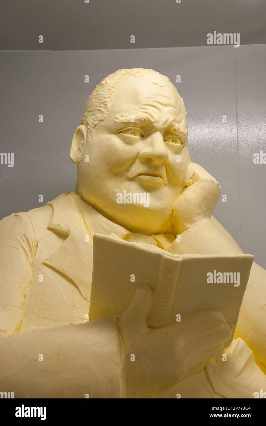 Eine Skulptur, die den berüchtigten Bürgermeister von Toronto Rob Ford.carved zeigt, komplett mit Butter, in einem Kühlkoffer auf der Royal Agricultural Fair Stockfoto