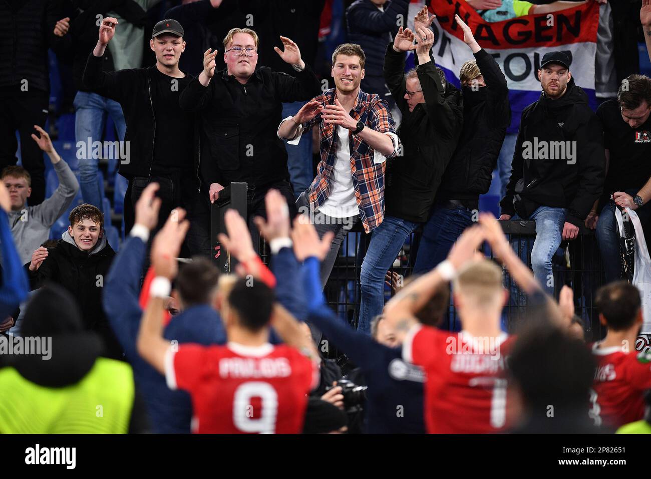 Rom, Italien. 07. März 2023. AZ ALKMAAR-Fans während des UEFA Conference League-Spiels zwischen SS Lazio und Az Alkmaar im Stadio Olimpico am 7. März 2023 in Rom, Italien. (Foto: Gennaro Masi/Pacific Press) Kredit: Pacific Press Media Production Corp./Alamy Live News Stockfoto