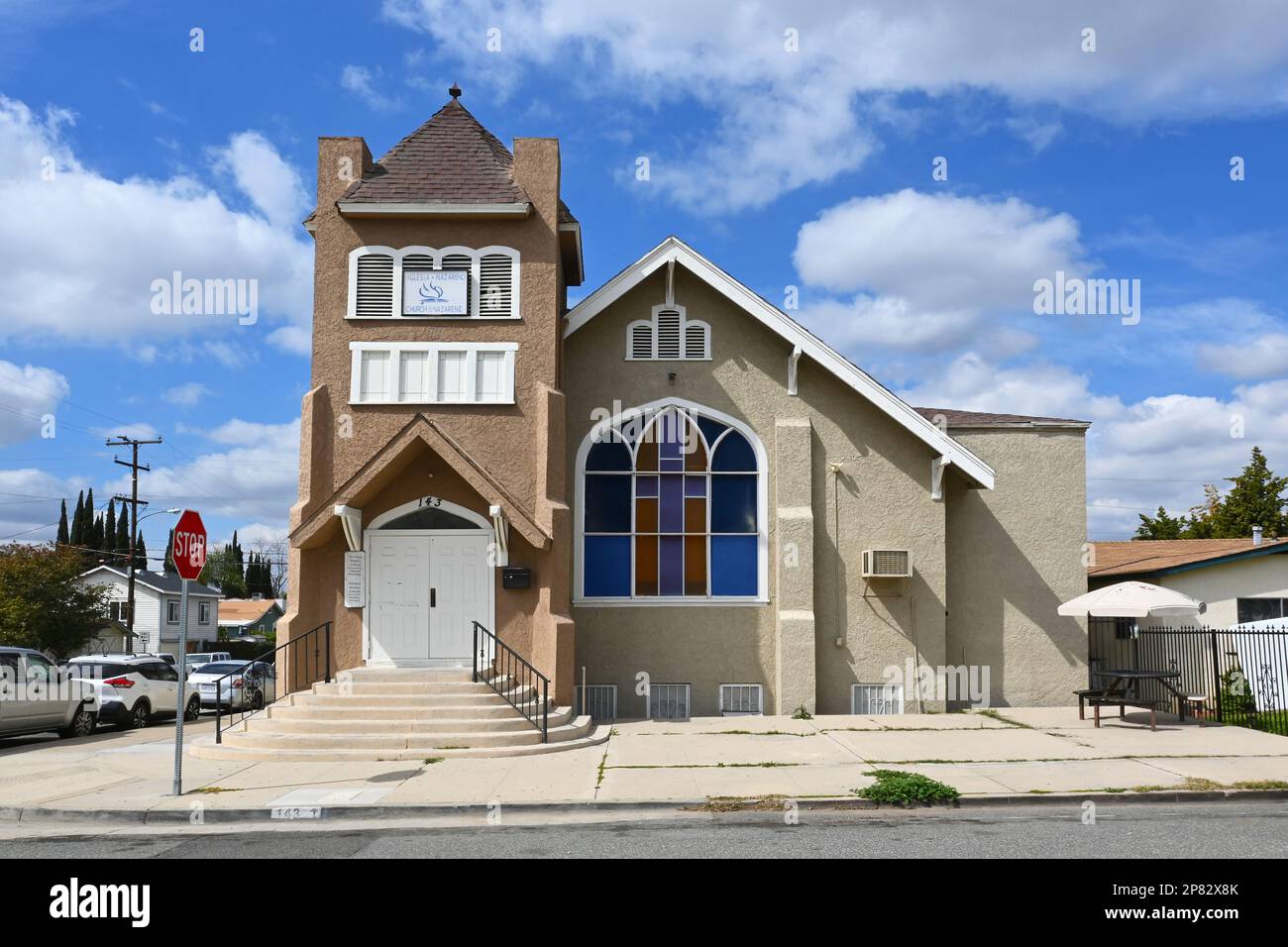 PLACENTIA, KALIFORNIEN - 8. MÄRZ 2023: Die Kirche des Nazarenen in der Altstadt Placentia. Stockfoto