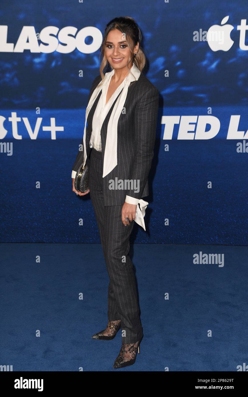 Ambreen Razia nimmt an der Premiere der Staffel 3 „Ted Lasso“ Teil. Stockfoto