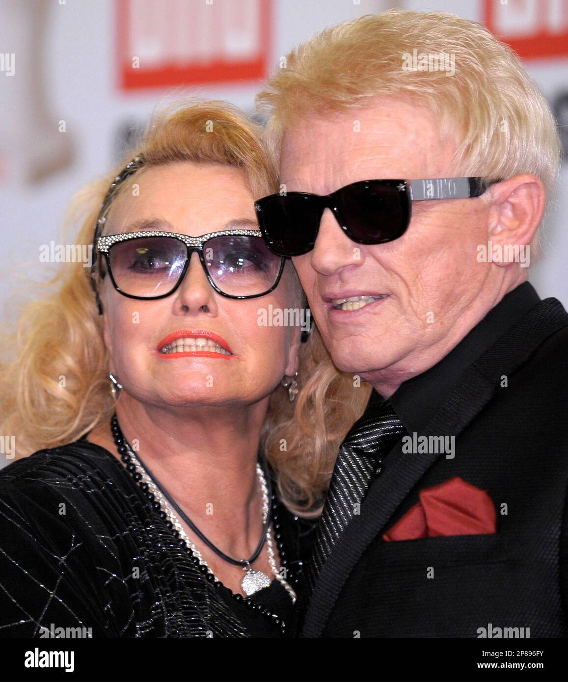 archiv-saenger-heino-rechts-und-ehefrau-hannelore-am-24-juni-2008