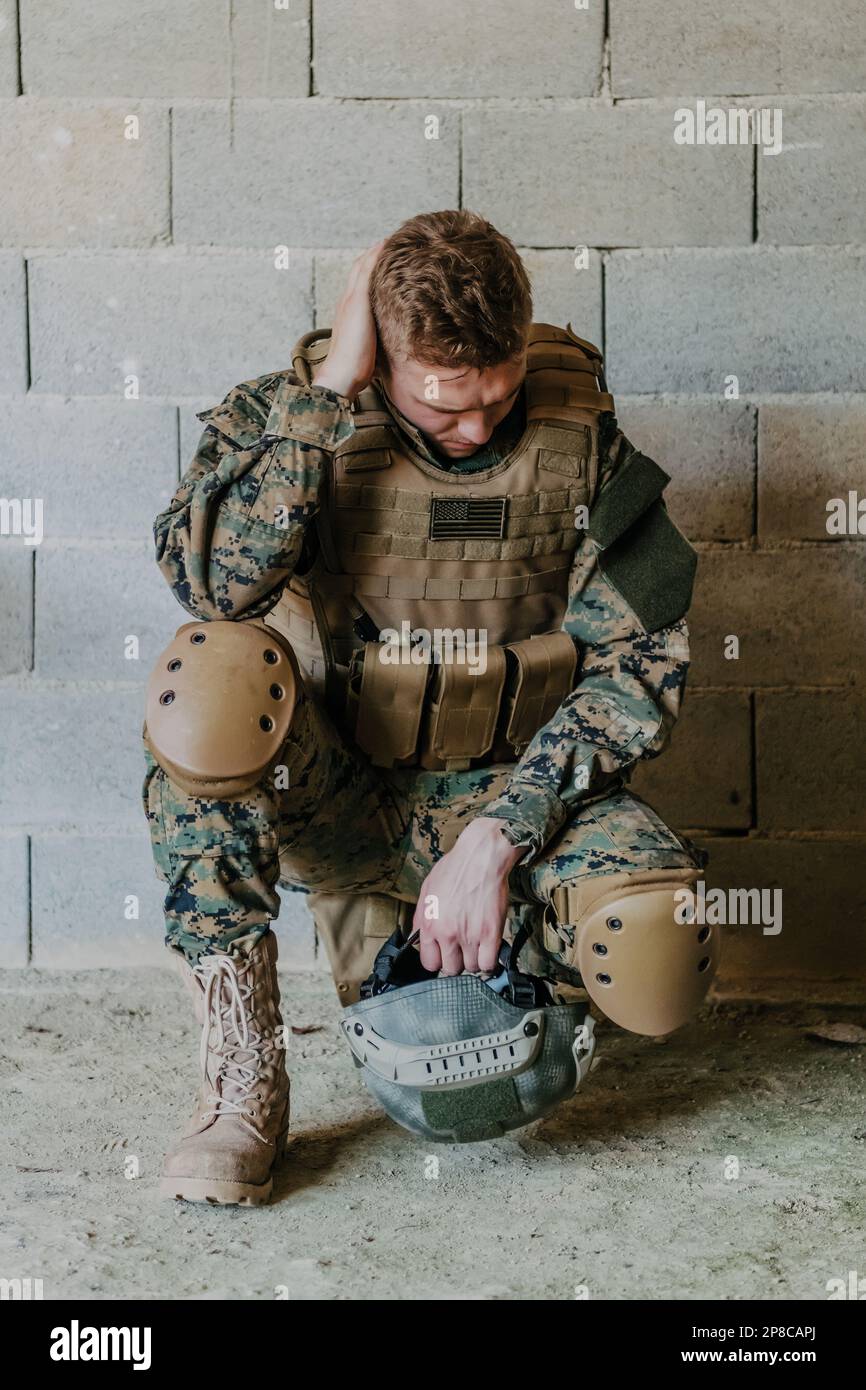 Psychische Probleme bei Soldaten. Der Soldat hat psychologische Probleme auf dem Schlachtfeld Stockfoto