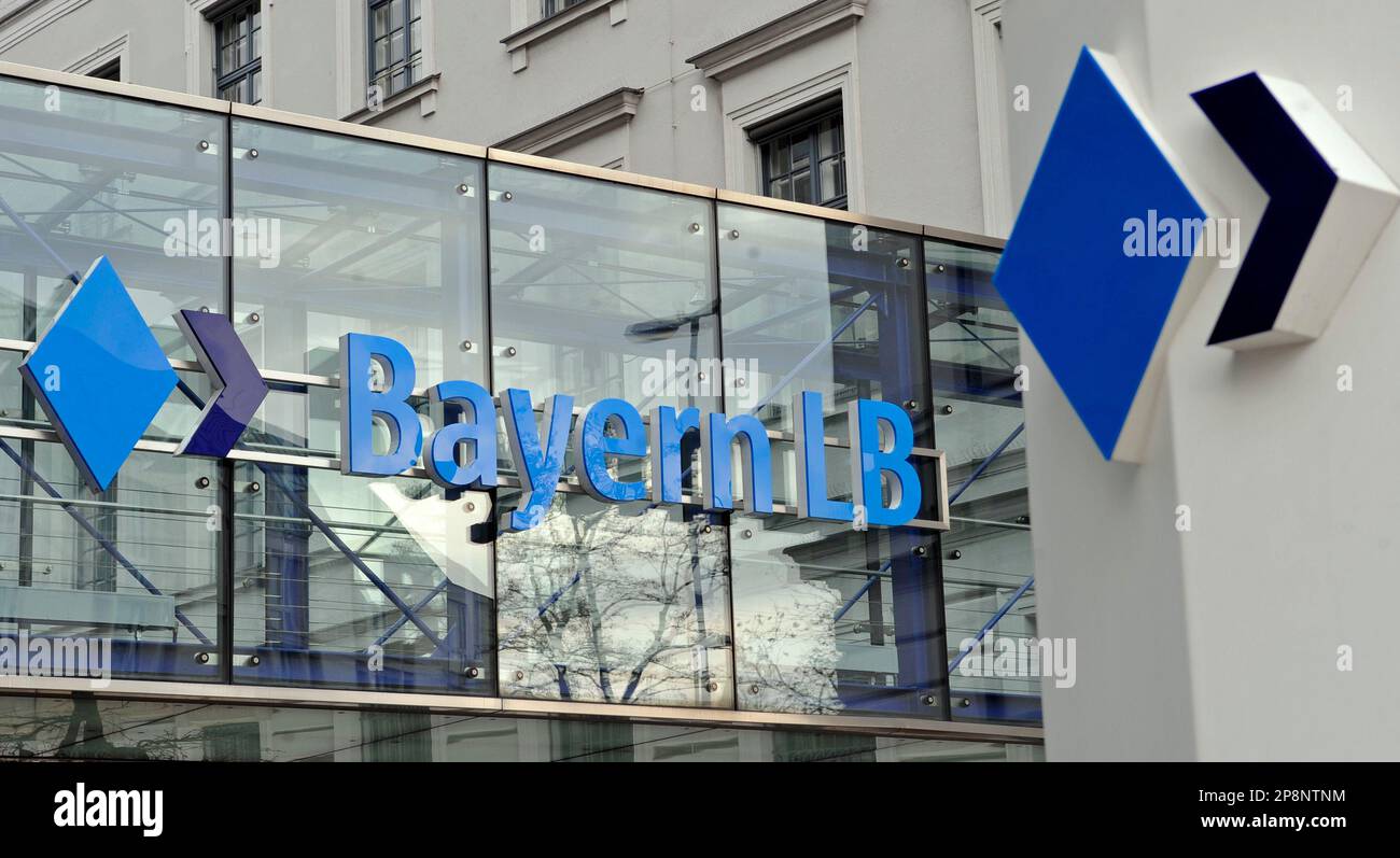 ** ARCHIV ** Die Zentrale der Bayern LB in Muenchen, aufgenommen am 1