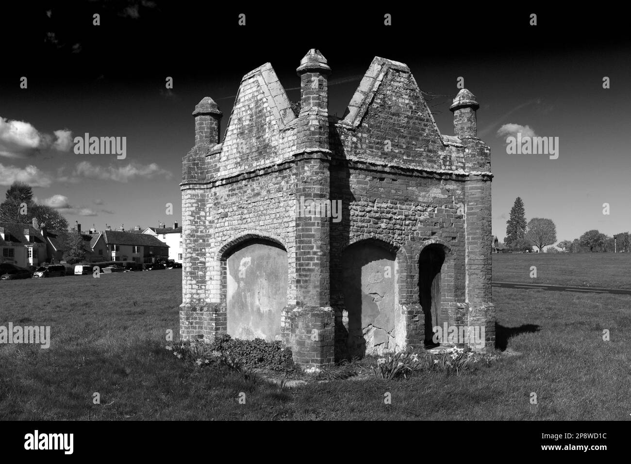 Frühlingsblick über das Conduit-Gebäude, Long Melford Village, Suffolk County, England, Großbritannien Stockfoto