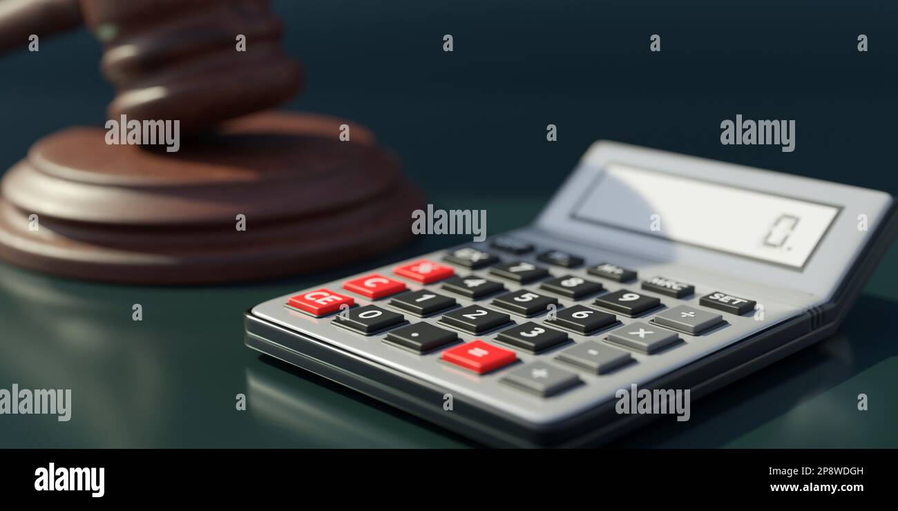 Taschenrechner silber digital, Nullschirm und hölzerner Hammer auf dem Hintergrund des Gerichtssaals. Konzept der Geschäfts- oder finanziellen Rechte. 3D-Rendern Stockfoto