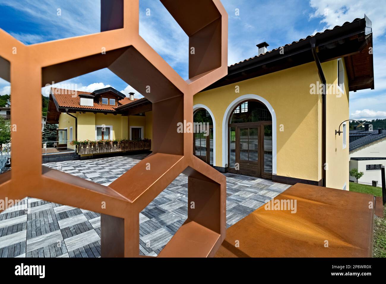 Das Honey Museum in Lavarone. Alpe Cimbra, Trentino, Italien. Stockfoto