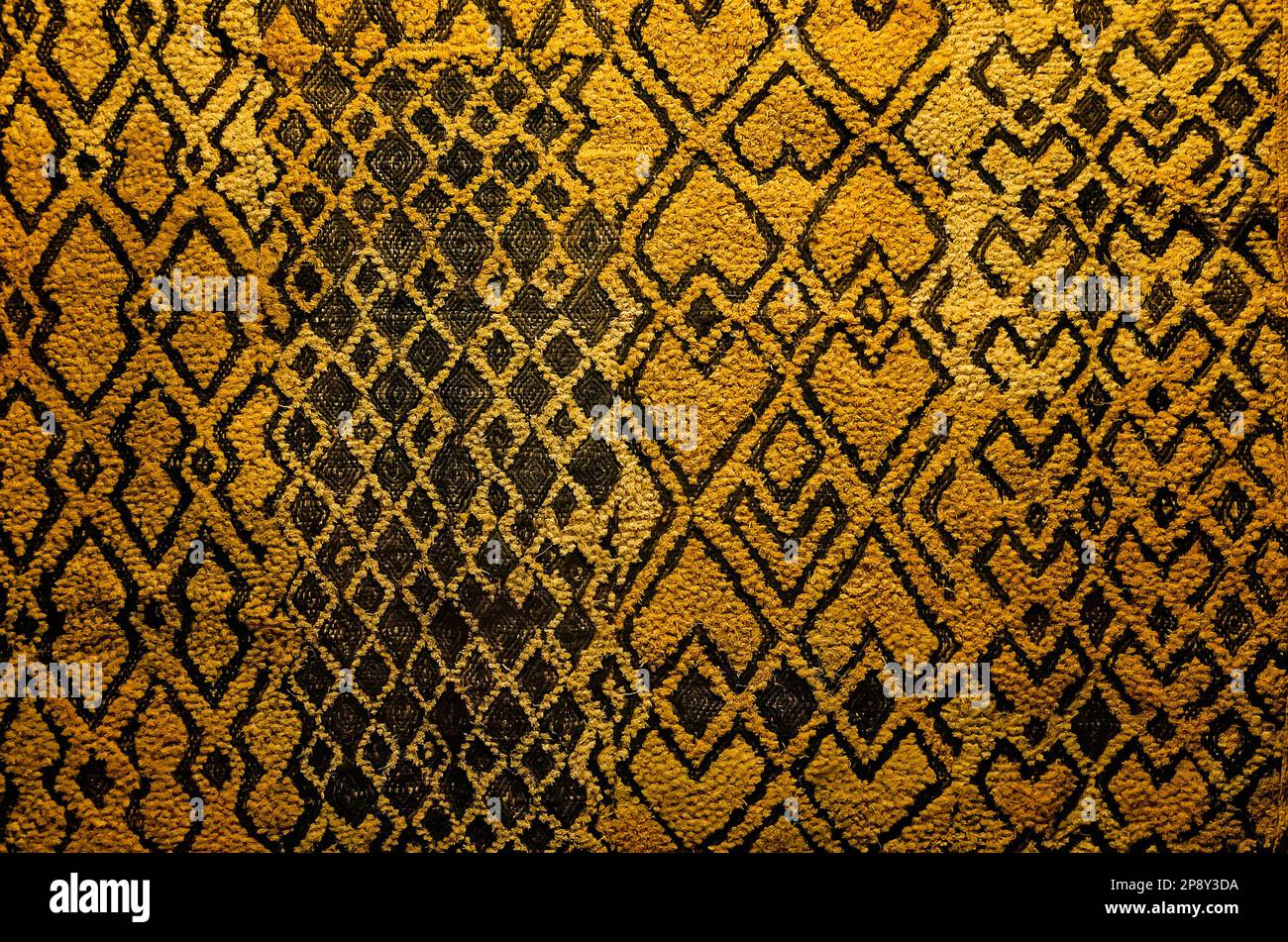Kuba Cloth wird bei der Ausstellung „Spirits of the Passage: The Story of the Transatlantic Sklave Trade“ in der GulfQuest in Mobile, Alabama, ausgestellt. Stockfoto Kuba Cloth wird bei der Ausstellung „Spirits of the Passage: The Story of the Transatlantic Sklave Trade“ in der GulfQuest in Mobile, Alabama, ausgestellt. Stockfoto