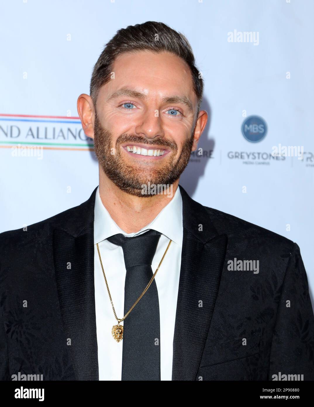 Santa Monica, USA. 09. März 2023. Nick Mc Carthy trifft am Donnerstag, den 9. März 2023, die 17. jährlichen Oscar Wilde Awards in Bad Robot in Santa Monica, Kalifornien, ein . (Foto: Juan Pablo Rico/Sipa USA) Guthaben: SIPA USA/Alamy Live News Stockfoto